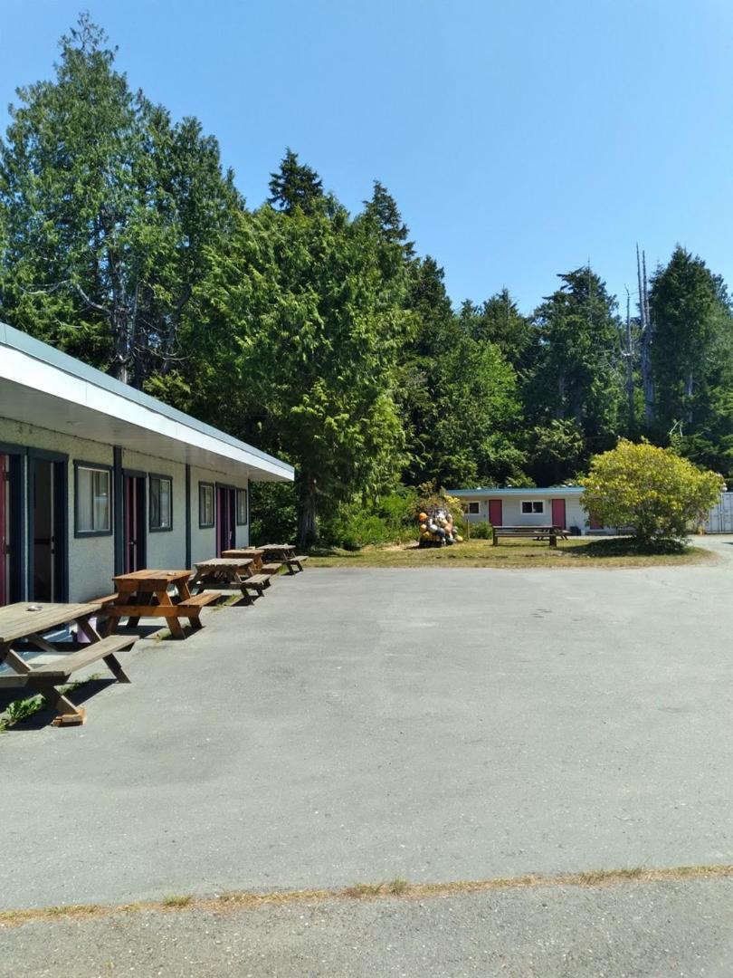 Dolphin Motel Τοφίνο Εξωτερικό φωτογραφία
